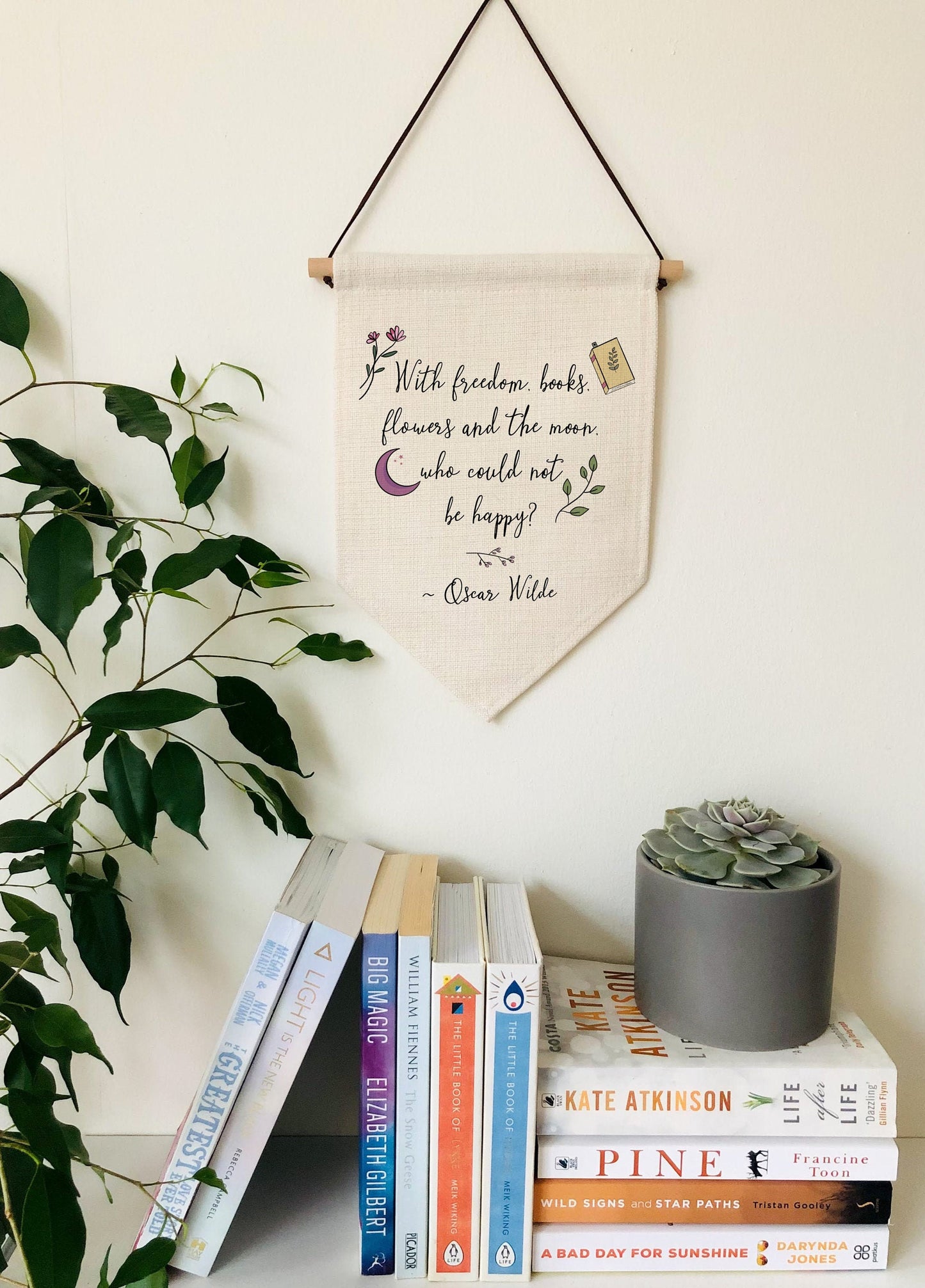 Oscar Wilde Quote linen Flag